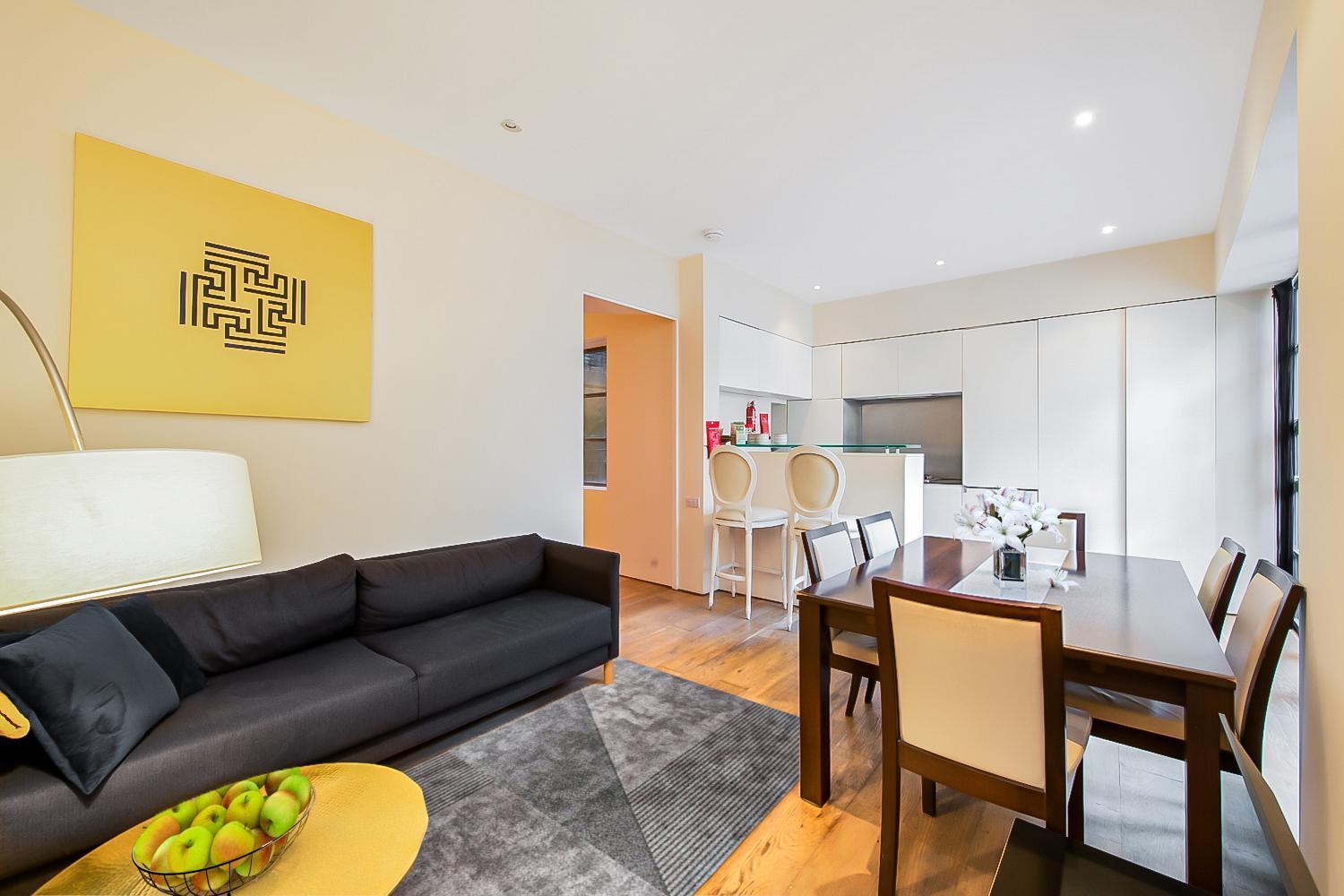 Pollen Street, Three-Bedroom Flat Лондон Экстерьер фото