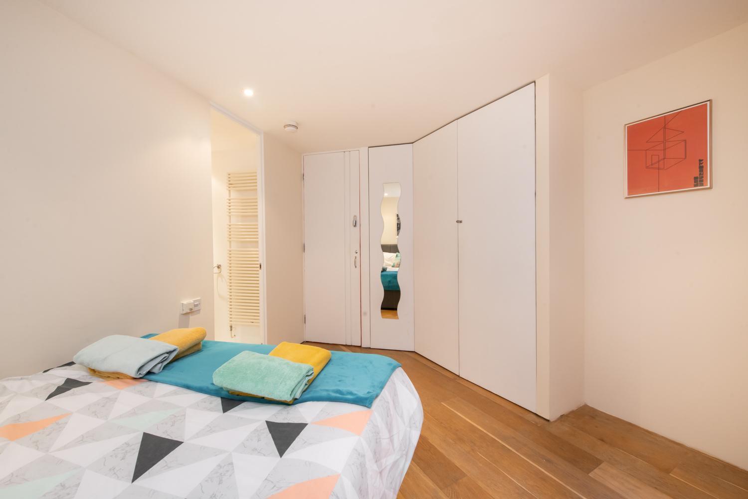 Pollen Street, Three-Bedroom Flat Лондон Экстерьер фото