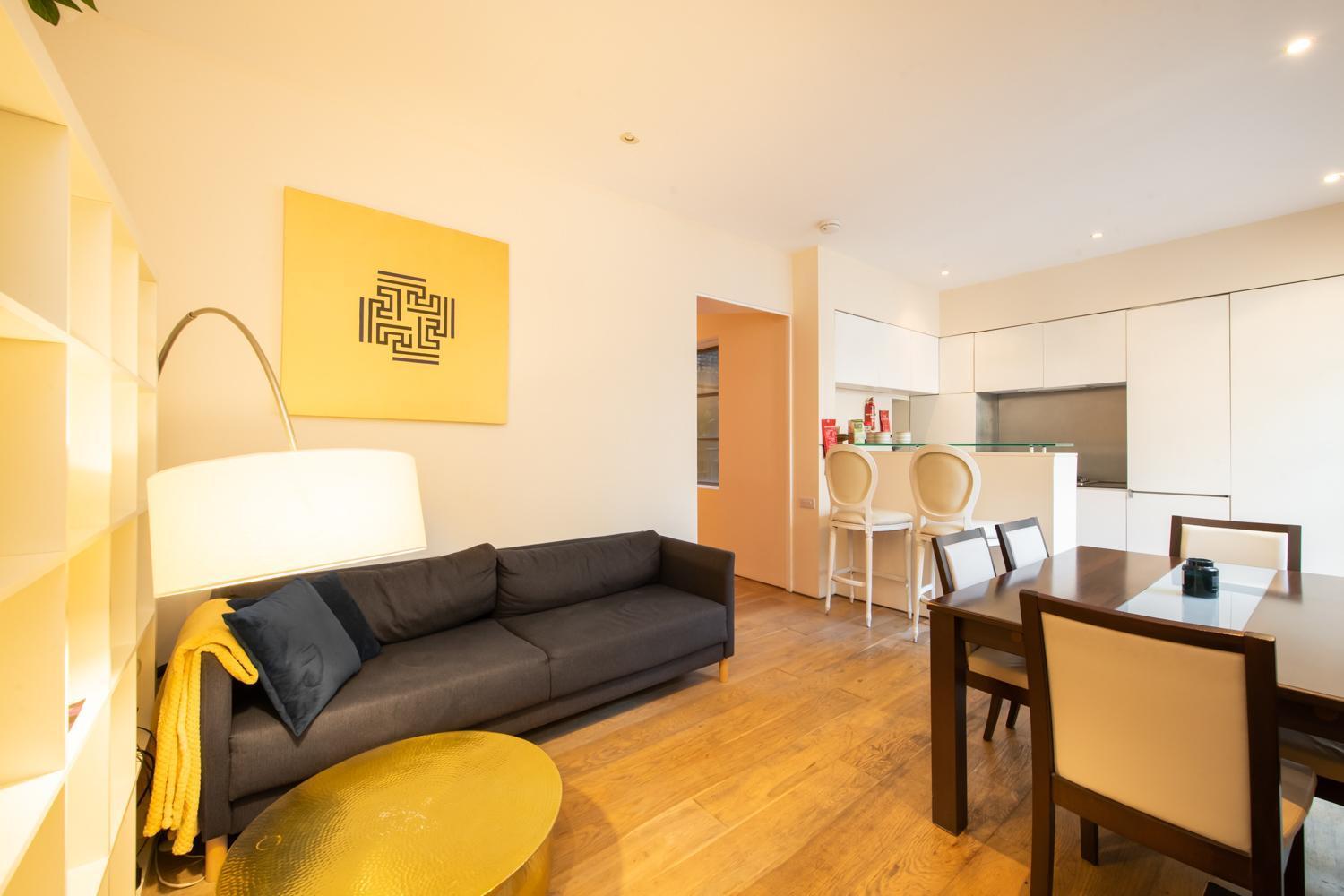 Pollen Street, Three-Bedroom Flat Лондон Экстерьер фото
