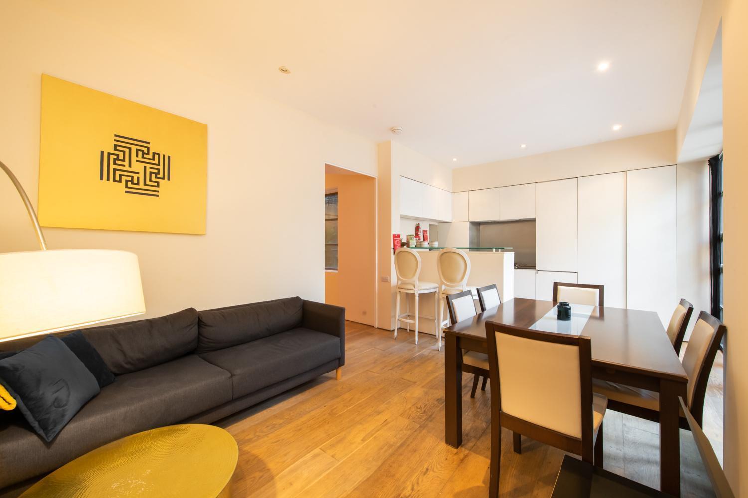 Pollen Street, Three-Bedroom Flat Лондон Экстерьер фото